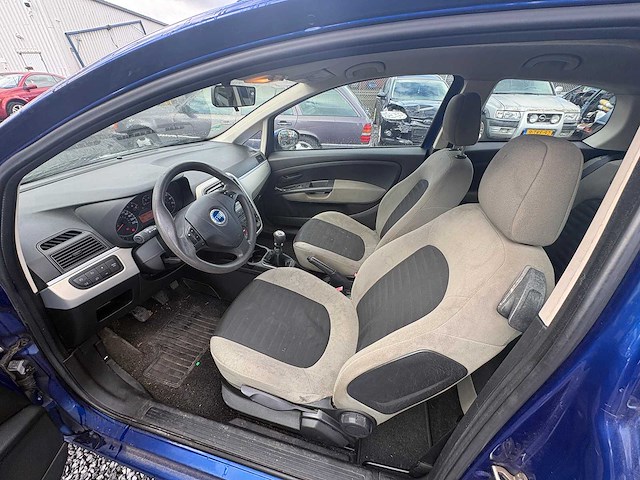 Fiat - grande punto - 1.4 sportsound - car - 2006 - afbeelding 8 van  16