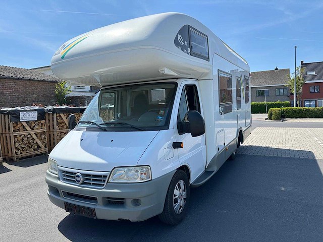 Fiat - knaus - mobilhome - 6 personen - afbeelding 1 van  21