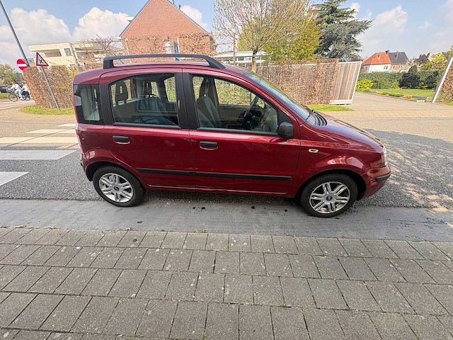 Fiat - panda - car - 10-03-2006 - afbeelding 20 van  21