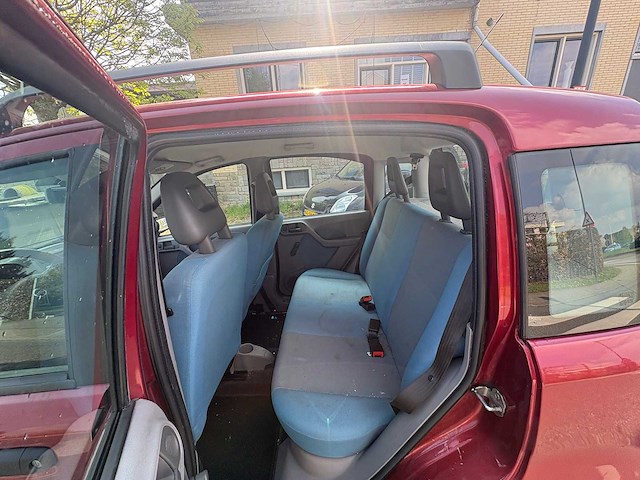 Fiat - panda - car - 10-03-2006 - afbeelding 9 van  17