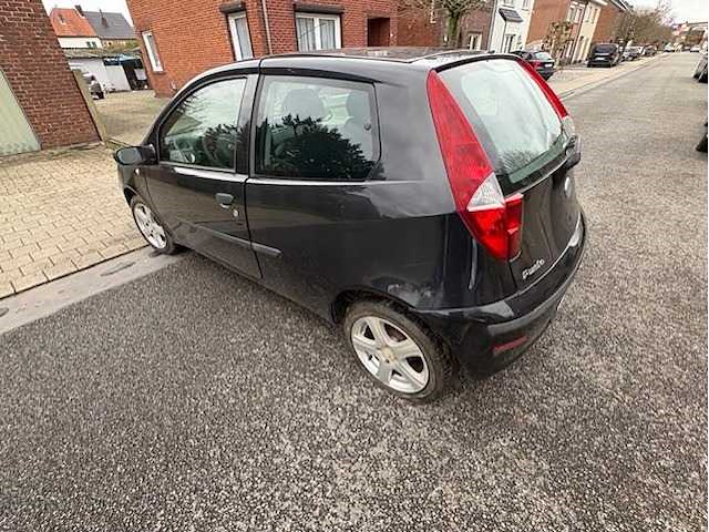 Fiat - punto - 1.2 active - car - 2007 - afbeelding 15 van  19