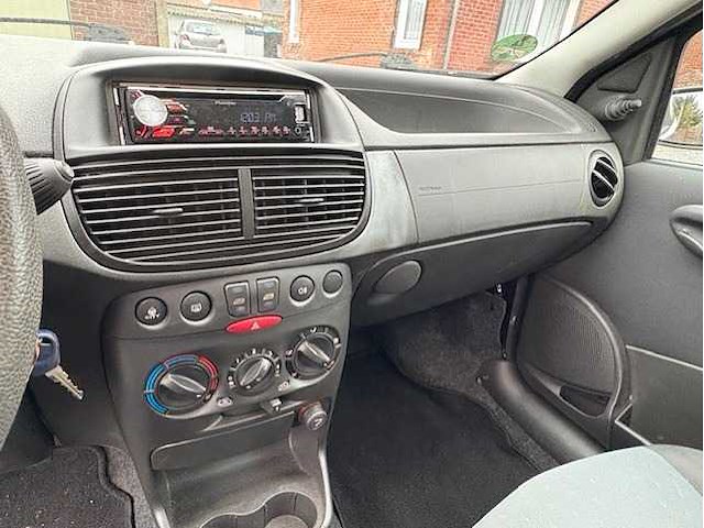 Fiat - punto - 1.2 active - car - 2007 - afbeelding 18 van  19