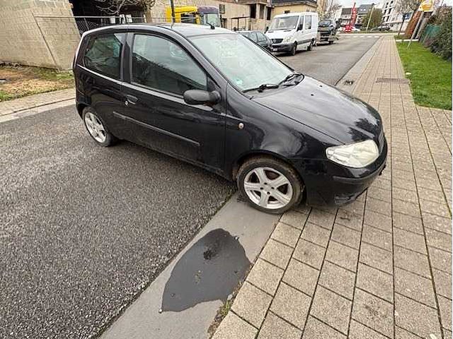 Fiat - punto - 1.2 active - car - 2007 - afbeelding 7 van  19