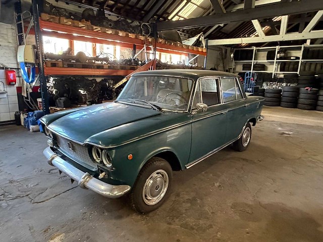 Fiat 1500 116 vintage auto's > 15 - afbeelding 1 van  15