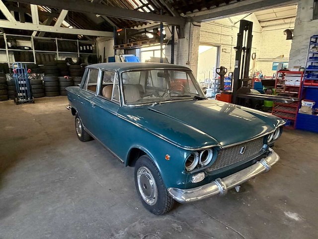 Fiat 1500 116 vintage auto's > 15 - afbeelding 11 van  15
