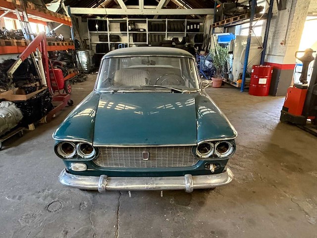 Fiat 1500 116 vintage auto's > 15 - afbeelding 12 van  15