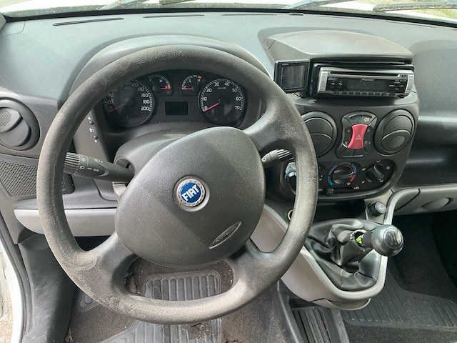 Fiat 1.9 jtd doblo bedrijfswagen - afbeelding 4 van  18
