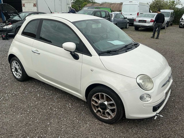 Fiat 500 zonder papieren en sleutels - afbeelding 3 van  5
