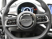 Fiat 500e cabrio 2022 - afbeelding 9 van  36