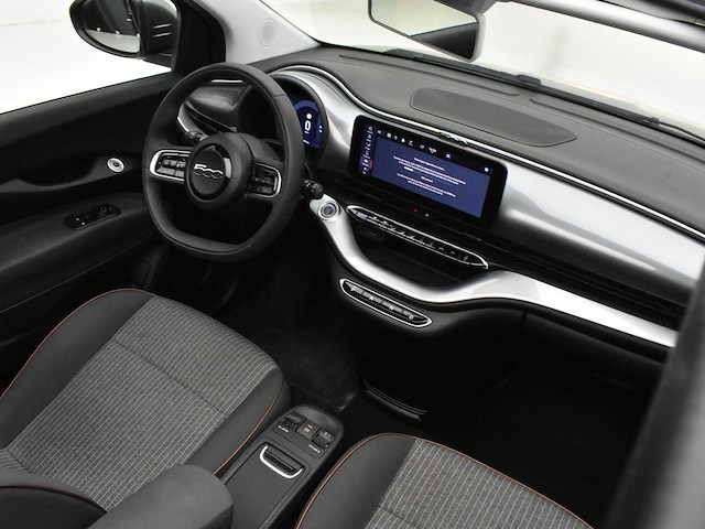 Fiat 500e cabrio 2022 - afbeelding 15 van  36