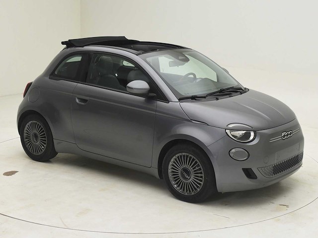 Fiat 500e cabrio 2022 - afbeelding 33 van  36