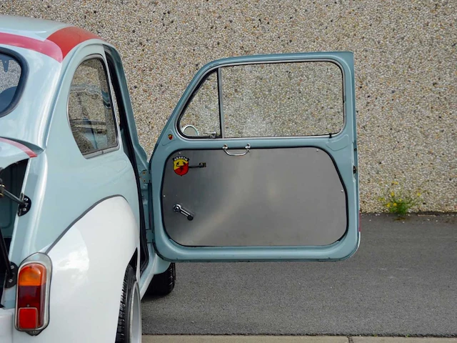 Fiat 600 évocation abarth 1000 tc – 1972 vintage auto's > 15 - afbeelding 17 van  47