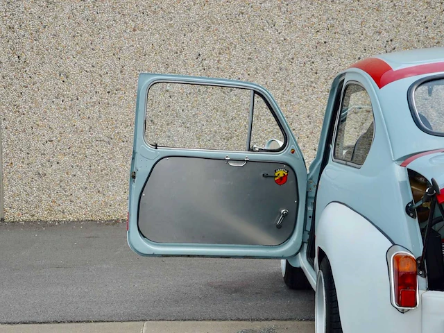 Fiat 600 évocation abarth 1000 tc – 1972 vintage auto's > 15 - afbeelding 28 van  47