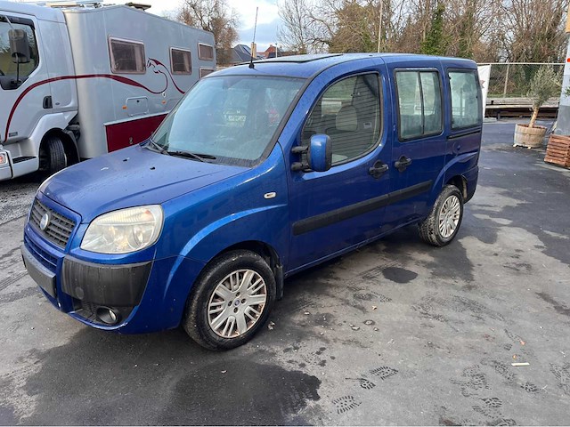Fiat doblo 1.3 diesel 5 plaatsen a/c - afbeelding 1 van  15