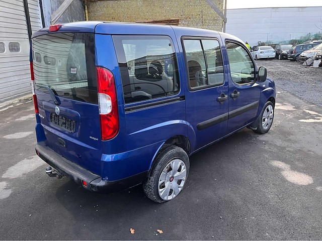 Fiat doblo 1.3 diesel 5 plaatsen a/c - afbeelding 9 van  15
