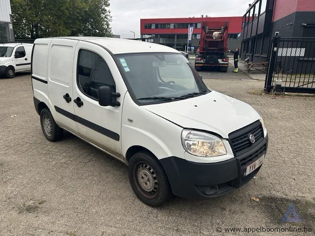 Fiat doblo cargo, zfa22300005660713, 1e insch 18/11/2008, 70463km, 57kw, 1368cm³, benzine, bestelwagen, euro 4, mtm 1920kg, tarra 1190kg, 2 sleutels, keuring tot 27/09/2026, insch. deel i, coc en identificatieverslag, trekhaak - afbeelding 16 van  22