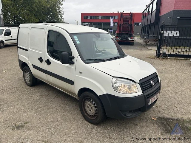 Fiat doblo cargo, zfa22300005660713, 1e insch 18/11/2008, 70463km, 57kw, 1368cm³, benzine, bestelwagen, euro 4, mtm 1920kg, tarra 1190kg, 2 sleutels, keuring tot 27/09/2026, insch. deel i, coc en identificatieverslag, trekhaak - afbeelding 18 van  22