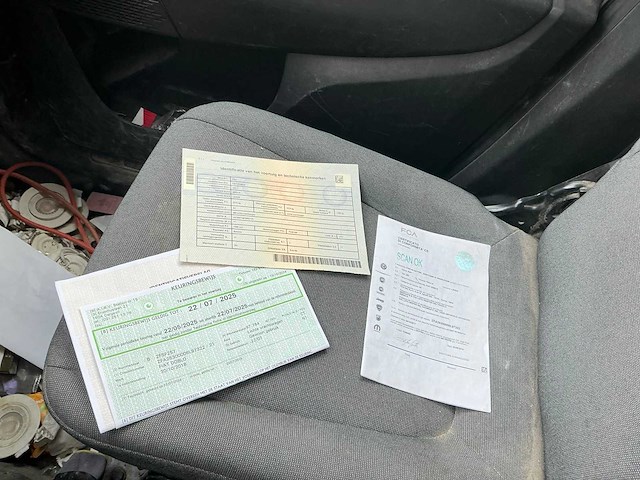 Fiat doblo lichte vrachtwagen - afbeelding 4 van  10