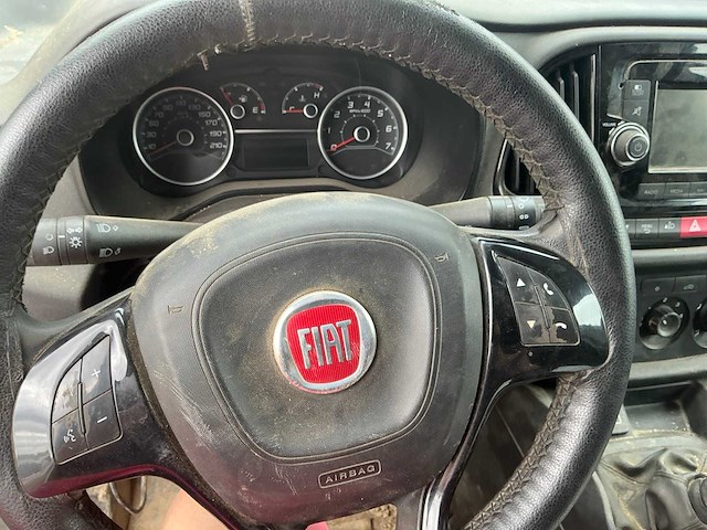 Fiat doblo lichte vrachtwagen - afbeelding 11 van  11
