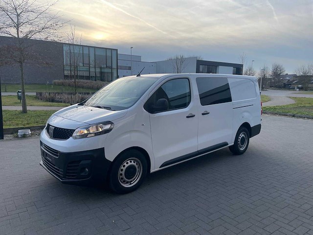 Fiat dubbele cabine scudo bedrijfswagen - afbeelding 5 van  12