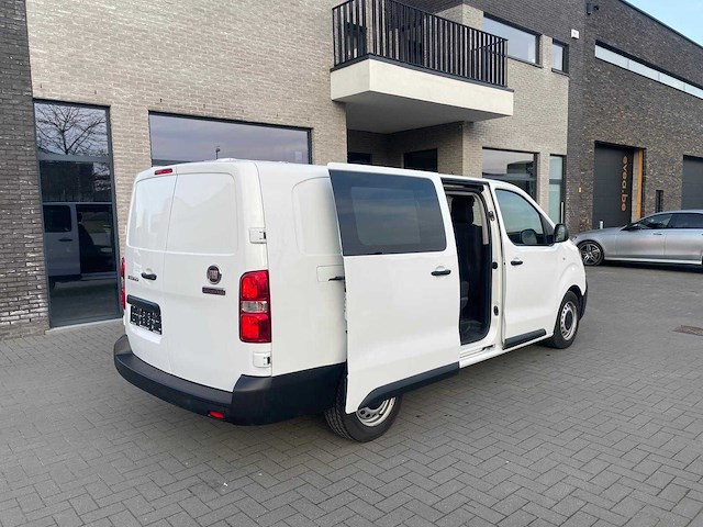Fiat dubbele cabine scudo bedrijfswagen - afbeelding 11 van  12