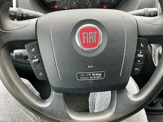 Fiat ducato 2.3 multijet bedrijfswagen - 3 pers - airco -dakrails - afbeelding 2 van  19