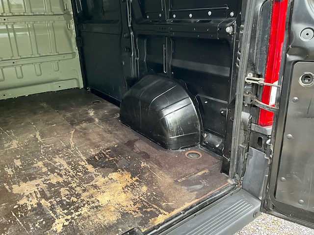Fiat ducato 2.3 multijet bedrijfswagen - 3 pers - airco -dakrails - afbeelding 21 van  32