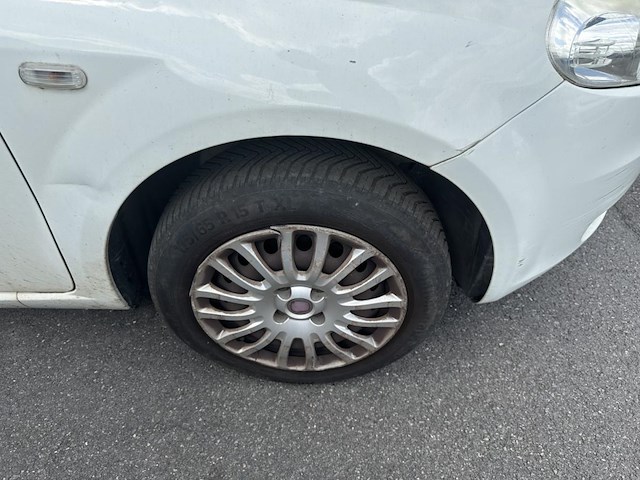 Fiat grande punto 1.3 multijet actual 104g, 2010 - afbeelding 22 van  31