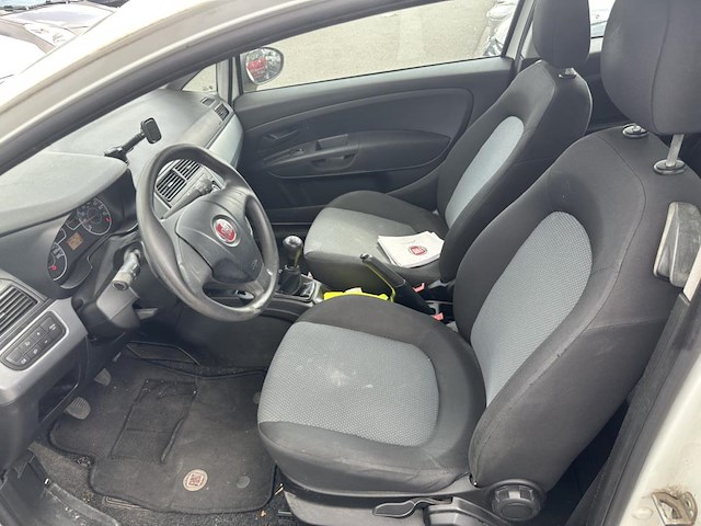 Fiat grande punto 1.3 multijet actual 104g, 2010 - afbeelding 8 van  31