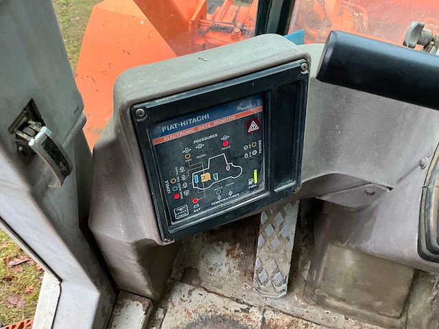 Fiat hitachi fr100 shovel - afbeelding 24 van  31