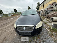 Fiat personenwagen enkel voor vergunninghouders en erkende centra voor verschroting - afbeelding 2 van  8