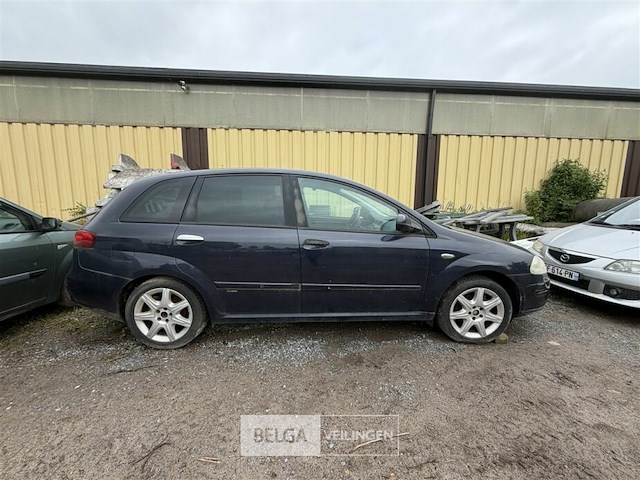 Fiat personenwagen enkel voor vergunninghouders en erkende centra voor verschroting - afbeelding 4 van  8