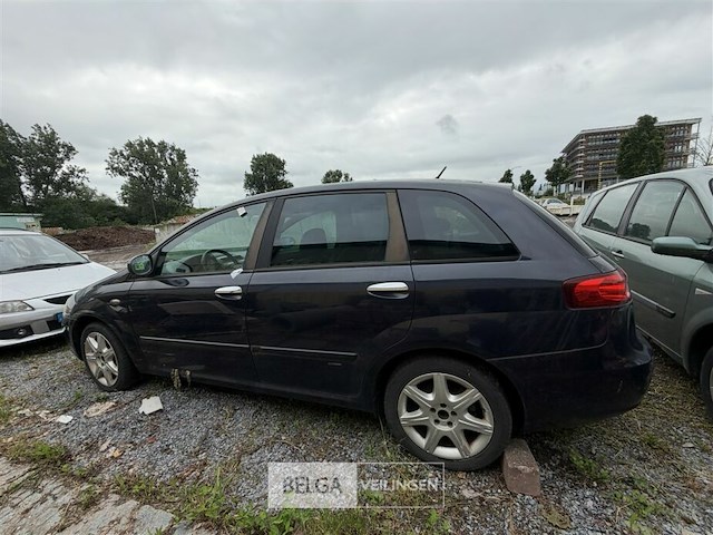 Fiat personenwagen enkel voor vergunninghouders en erkende centra voor verschroting - afbeelding 8 van  8