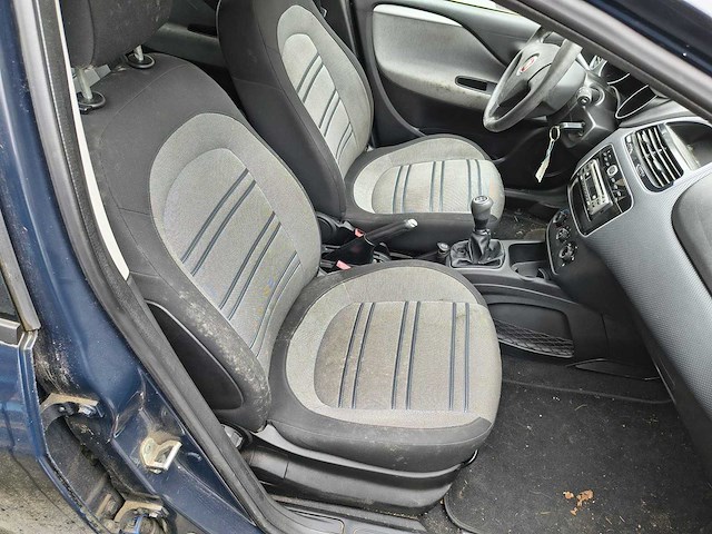 Fiat punto - 2010 - afbeelding 9 van  20