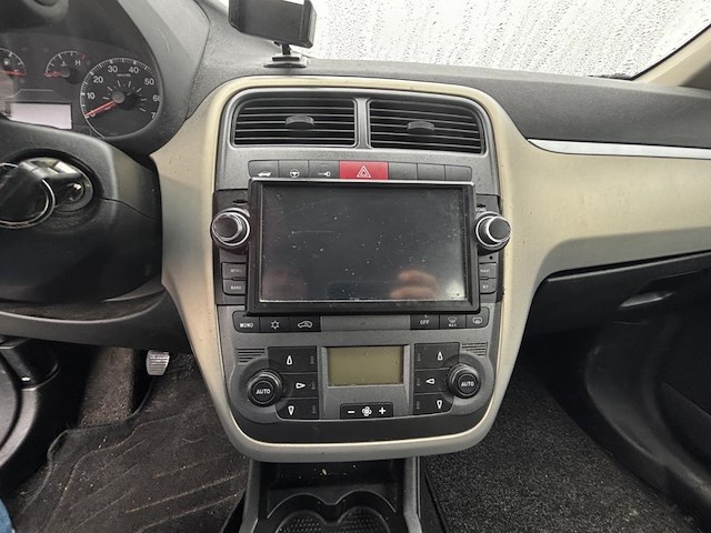 Fiat punto 1.2i 8v primo, 2005 - afbeelding 4 van  23