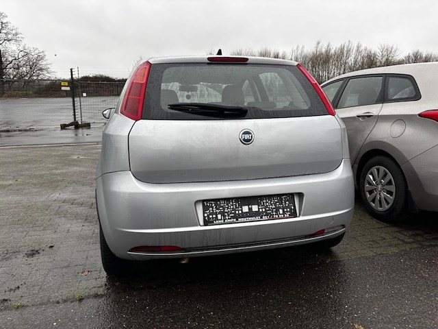 Fiat punto 1.2i 8v primo, 2005 - afbeelding 19 van  23