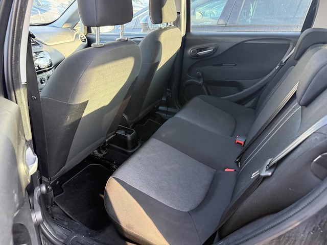 Fiat punto 1.2i street, 2014 - afbeelding 7 van  27