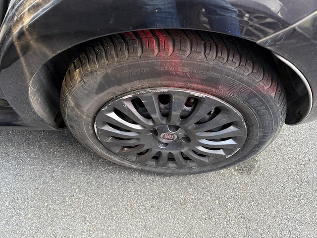 Fiat punto 1.2i street, 2014 - afbeelding 8 van  27