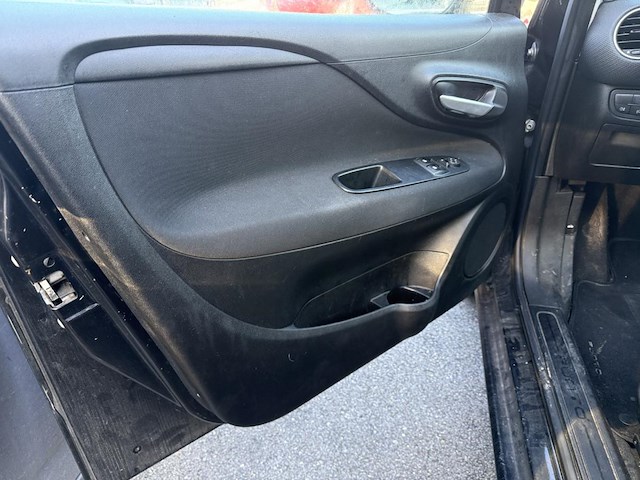 Fiat punto 1.2i street, 2014 - afbeelding 24 van  27