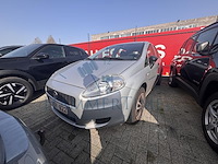 Fiat punto 1.4i easy stop&start, 2014 - afbeelding 1 van  27