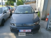 Fiat punto, enkel voor vergunninghouders en erkende centra voor verschroting - afbeelding 2 van  9