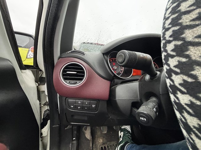 Fiat punto evo 1.3 multijet dynamic stop&start dpf, 2010 - afbeelding 10 van  37