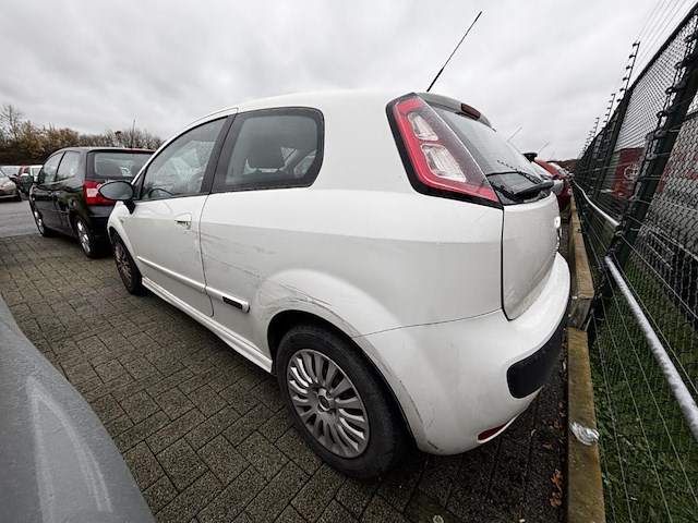 Fiat punto evo 1.3 multijet dynamic stop&start dpf, 2010 - afbeelding 33 van  37