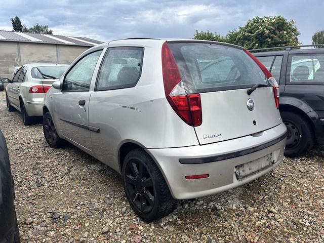 Fiat punto - afbeelding 6 van  8
