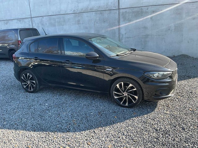 Fiat tipo personenauto - afbeelding 5 van  9