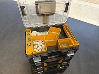 Fieldpiece vp87 8 cfm dual stage vacuümpomp incl. toebehoren en opbergkoffers - afbeelding 4 van  6