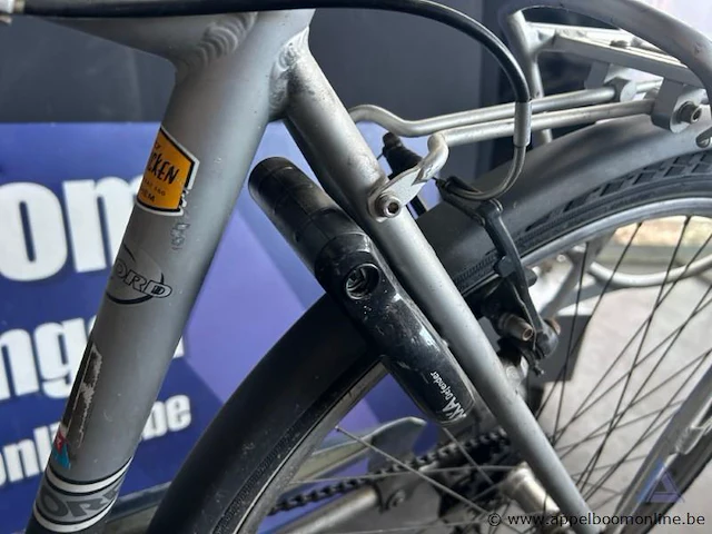 Fiets cure, zonder sleutel, nummer 701 - 806 - afbeelding 3 van  4