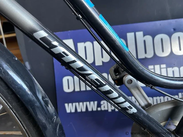 Fiets lavenir, met sleutel, nummer 701-419 - afbeelding 2 van  4
