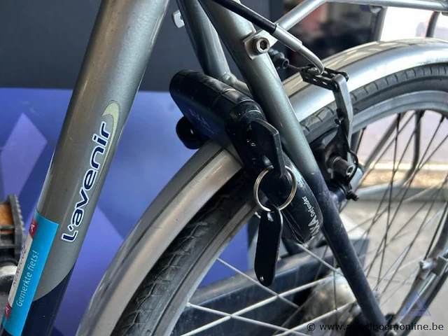 Fiets l'avenir, met sleutel, nummer reno002 - afbeelding 3 van  4