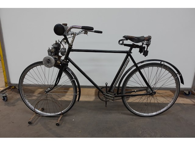 Fiets met hulpmotor le poulin - afbeelding 1 van  10